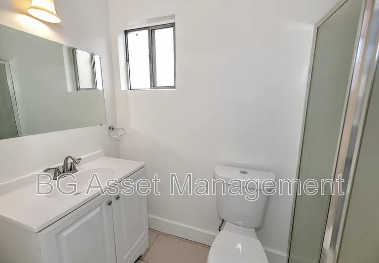 212 Westwood St — Photo 19