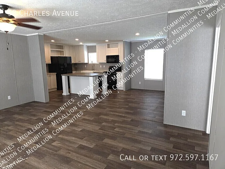 58 Charles Ave — Photo 2