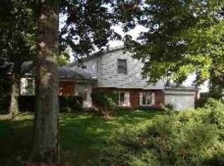 279 Blueberry Ln, West Lafayette, IN 47906