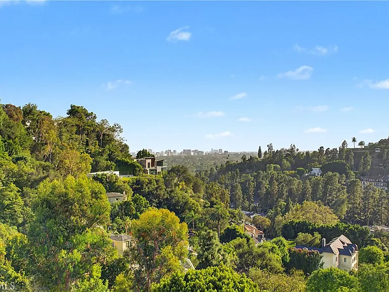 9459 Beverly Crest Dr — Photo 57