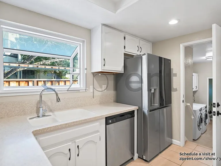 2950 Moorpark Ave — Photo 14