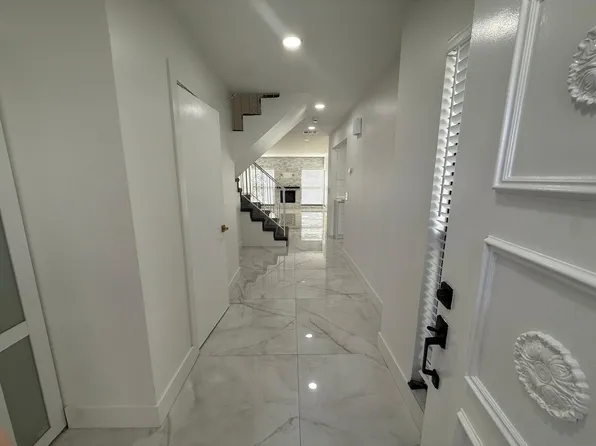 6744 Canary Palm Cir, Boca Raton, FL 33433