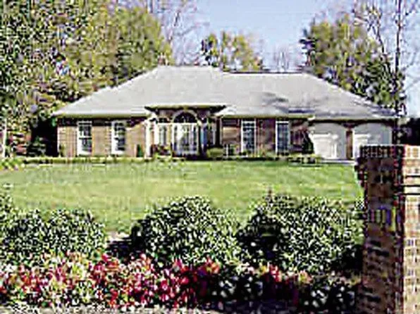 209 Armstrong Dr, Belmont, NC 28012