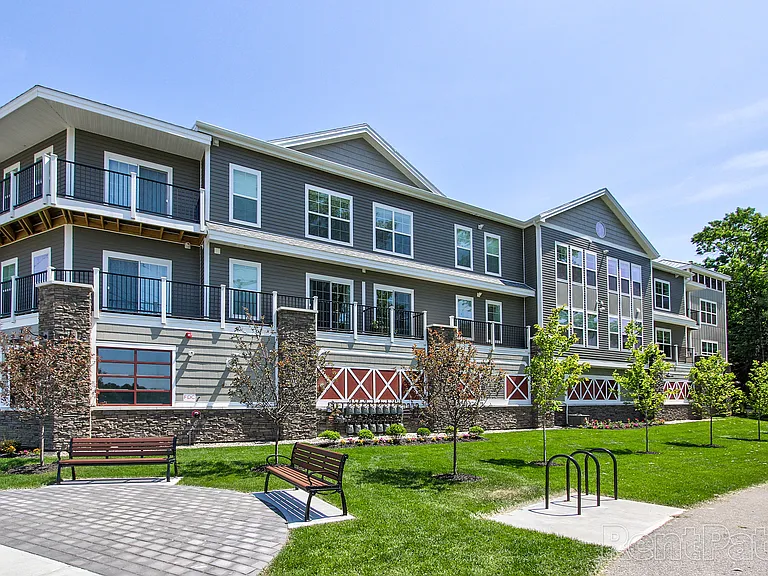 246 West Ave #206 — Photo 2