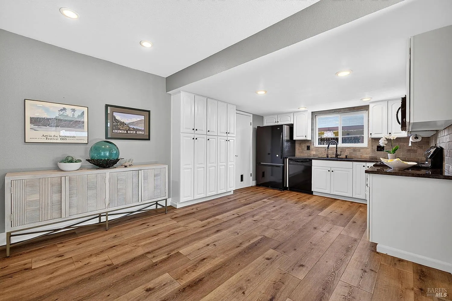 5469 Country Club Drive - Photo 8