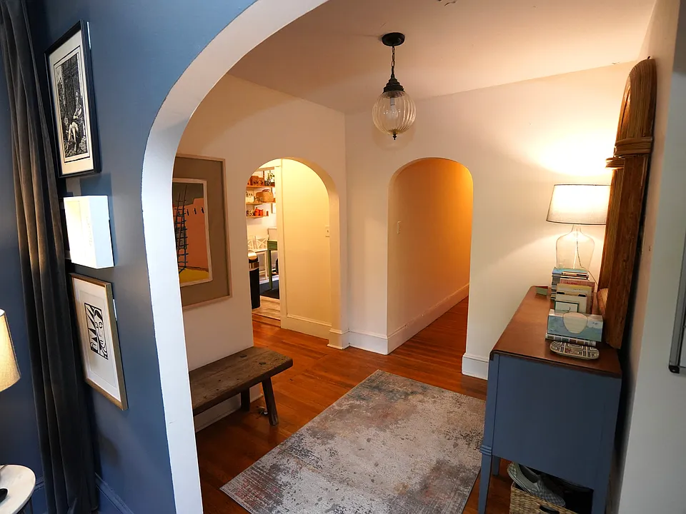 33 Dwight St #3