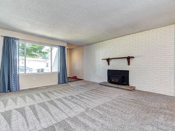 5th image of 9919 NE 140th St