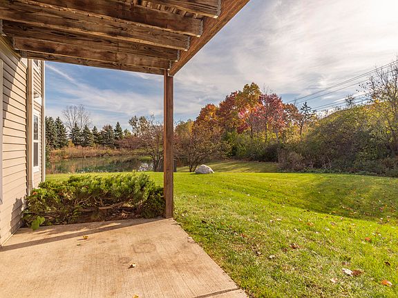 2nd image of 1243 Heatherwood Ln