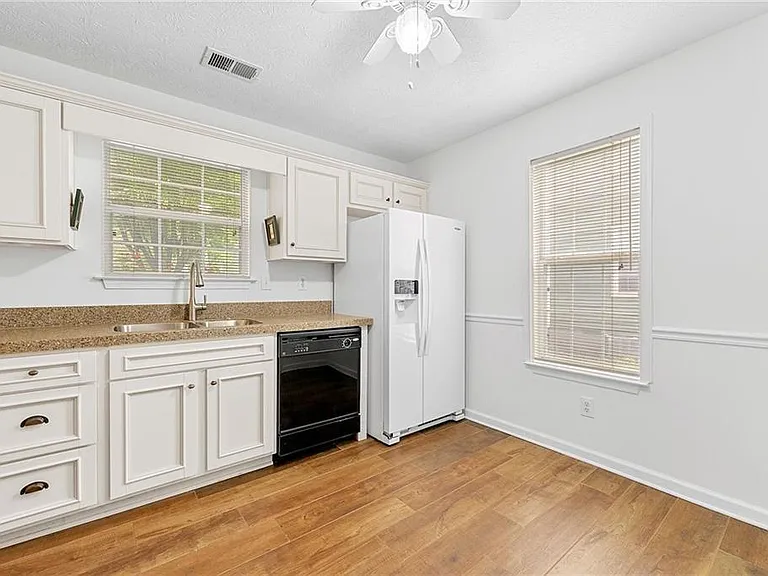 3040 Majestic Park Ct — Photo 3