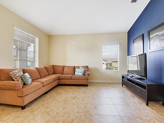 4th image of 1311 Island Green St