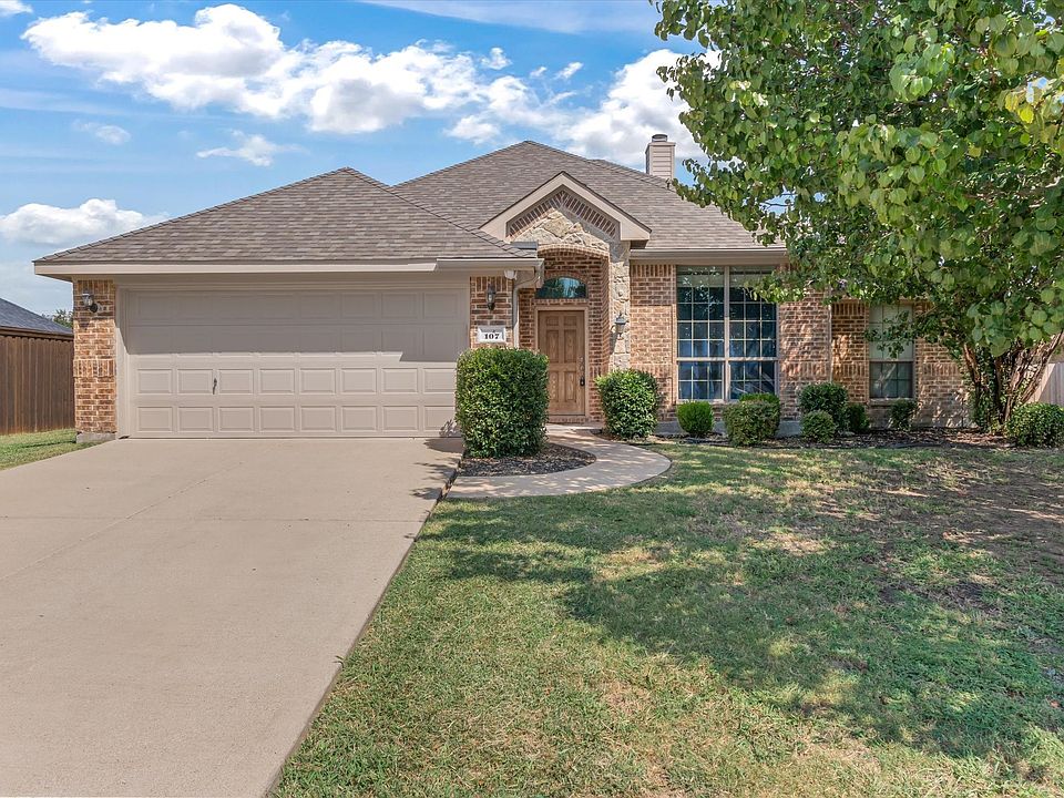 1st image of 107 Stoneridge Dr