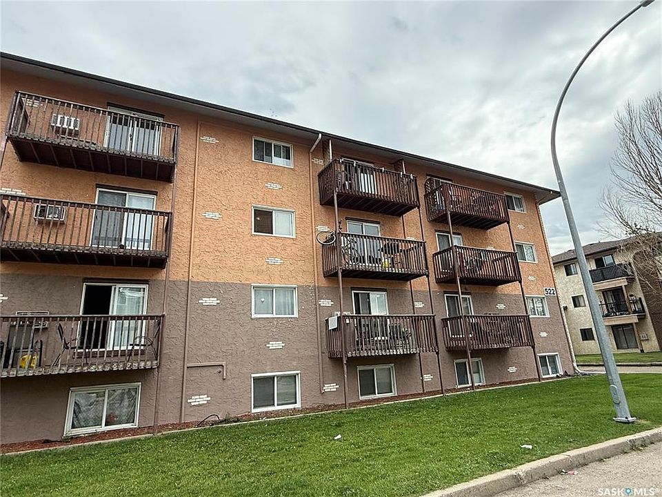 1st image of UNIT 403-522 X AVENUE S