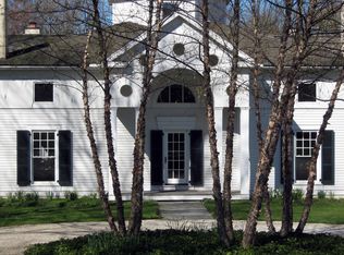 7816 Brigham Rd, Gates Mills, OH 44040