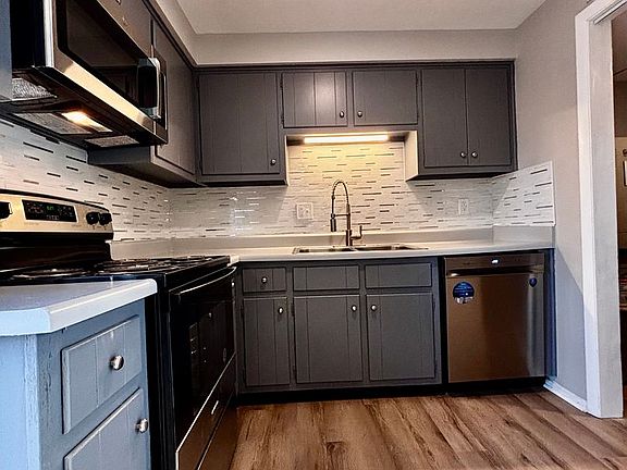 4th image of 4370 Flowerdale Ave #F