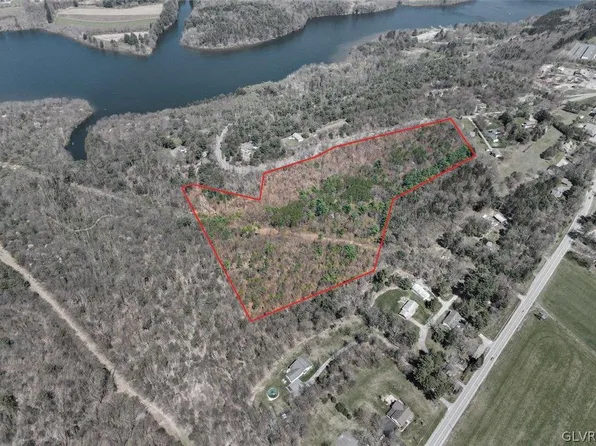 S Preacher Camp Rd, Lehighton, PA 18235
