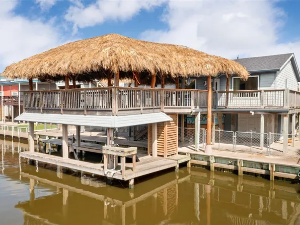 31 Lakeside Dr, Hitchcock, TX 77563