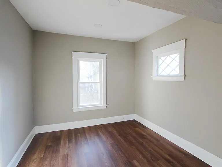 11920 Browning Ave — Photo 5