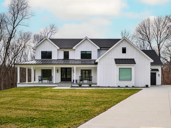 35715 River Woods Ct, Booneville, IA 50038