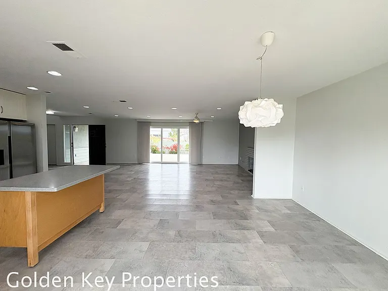 5510 Los Robles Dr — Photo 9