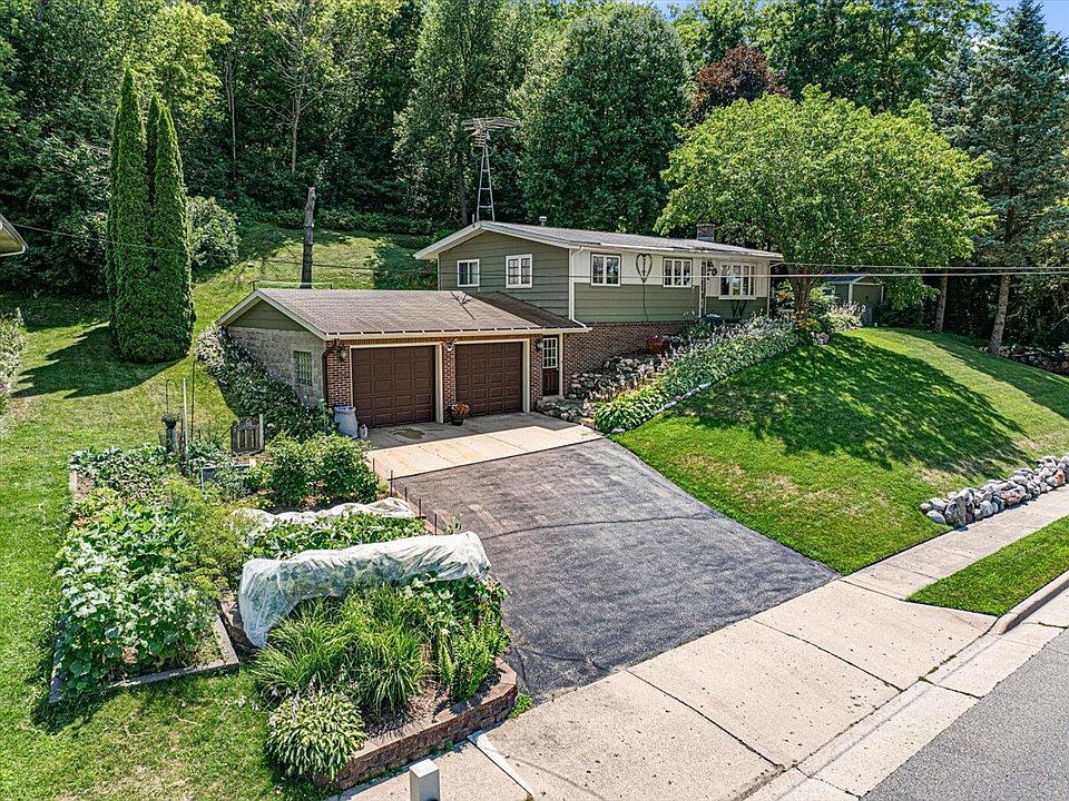 1st image of 295 Hartford ROAD