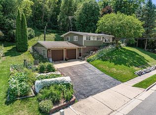 295 Hartford ROAD, Slinger, WI 53086