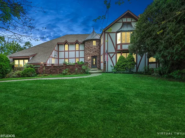 3 Jane Ln, Barrington Hills, IL 60010