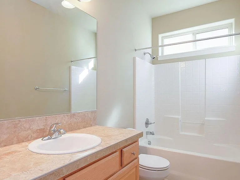 6387 NE Meadowgate Ct — Photo 16