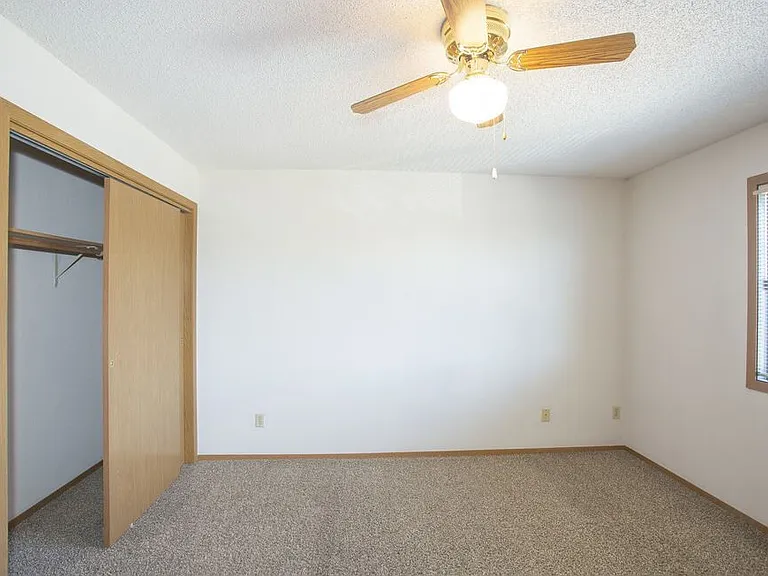 Meadow Wood — Photo 15