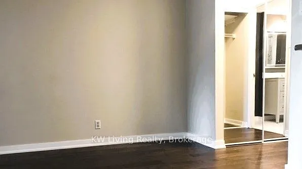 298 Jarvis St #408 — Photo 8