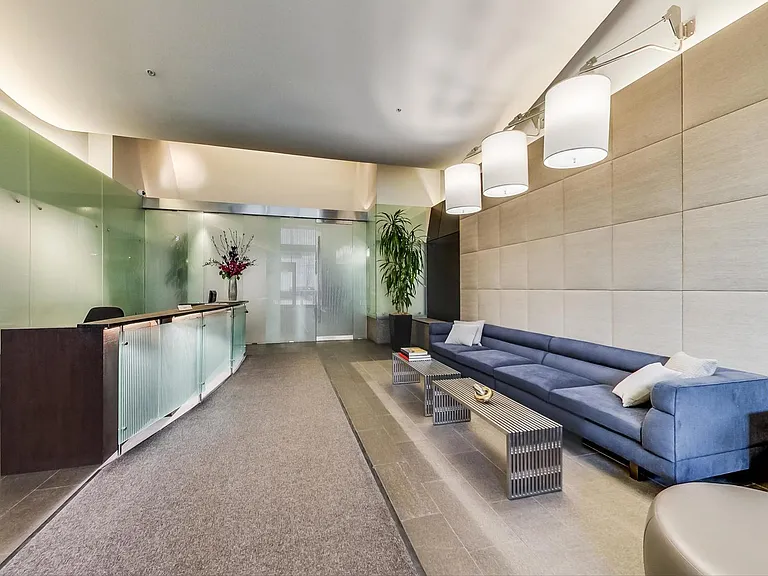 240 E Illinois St #1208 — Photo 13