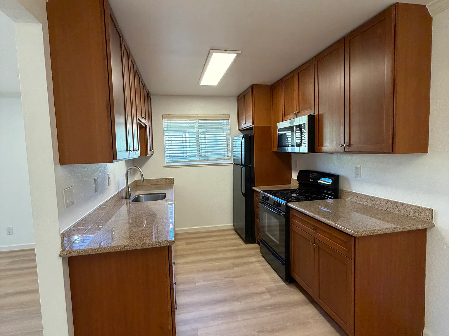 1 bed, 675 sqft, $3,100 — Photo 4