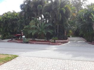 25 160th Ct, Redington Beach, FL 33708