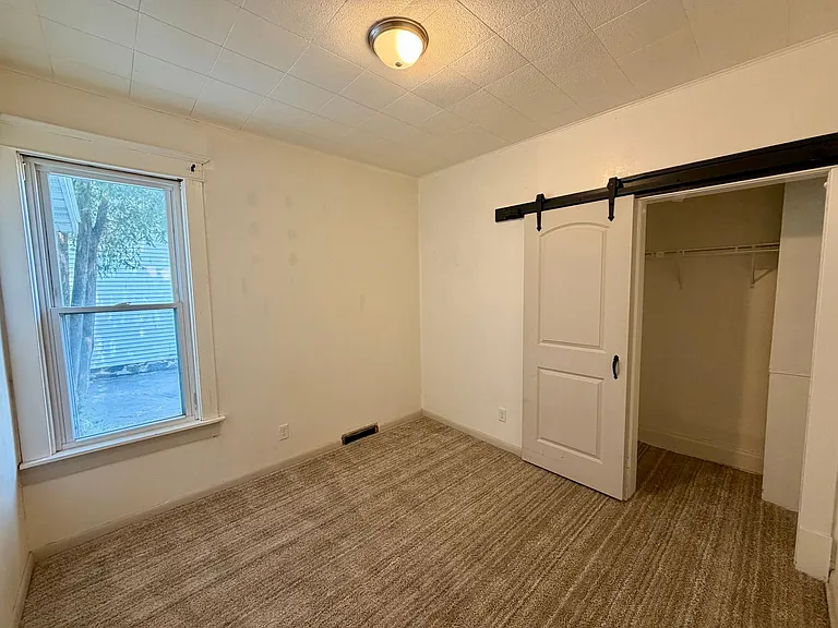 603 N Stevens St — Photo 9