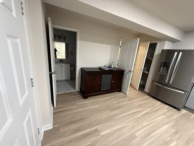 2 bed, 5200 sqft, $2,250 — Photo 1