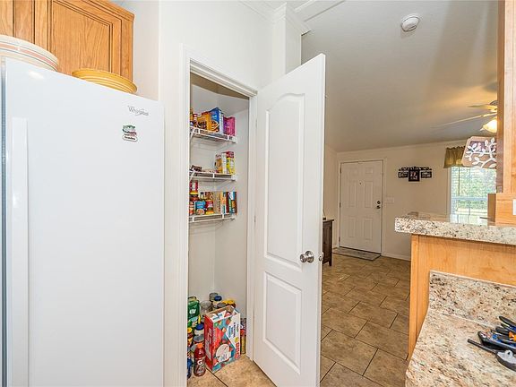 3rd image of 15706 Mansell Rd