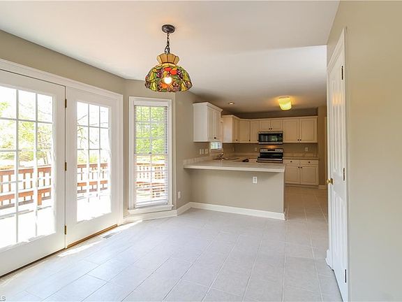 4th image of 973 Wyckshire Ct