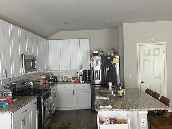 5th image of 2923 Flying Horse Ln