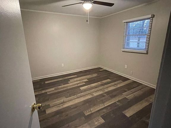 3rd image of 406-408 N Rogers St #406-B
