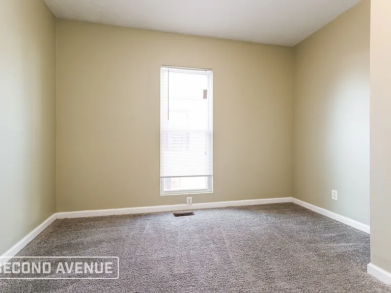 540 Beecher St — Photo 16