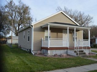 2111 S 13th St, Council Bluffs, IA 51501