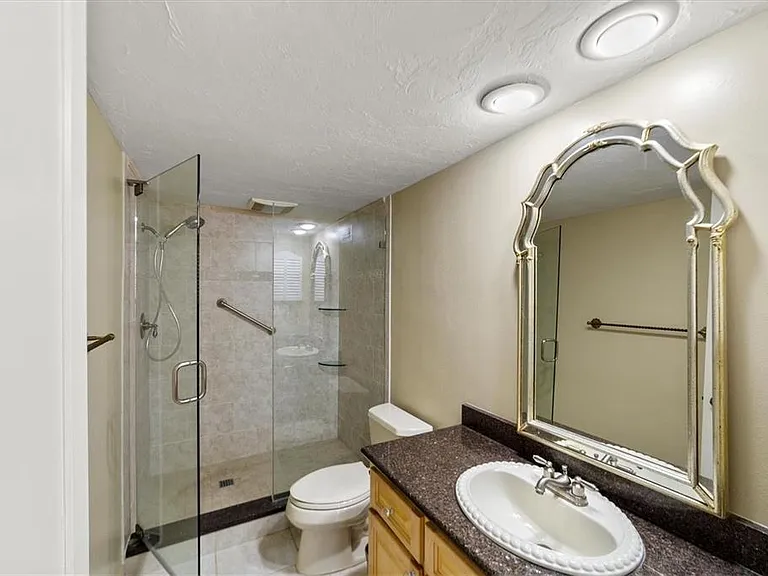1111 N Gulfstream Ave #16C — Photo 27