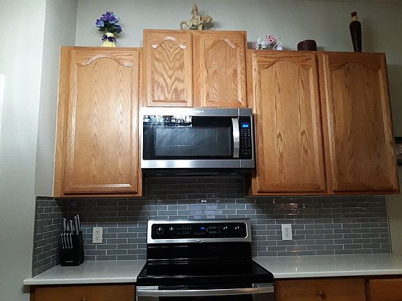 2nd image of 139 Hardwicke Ln