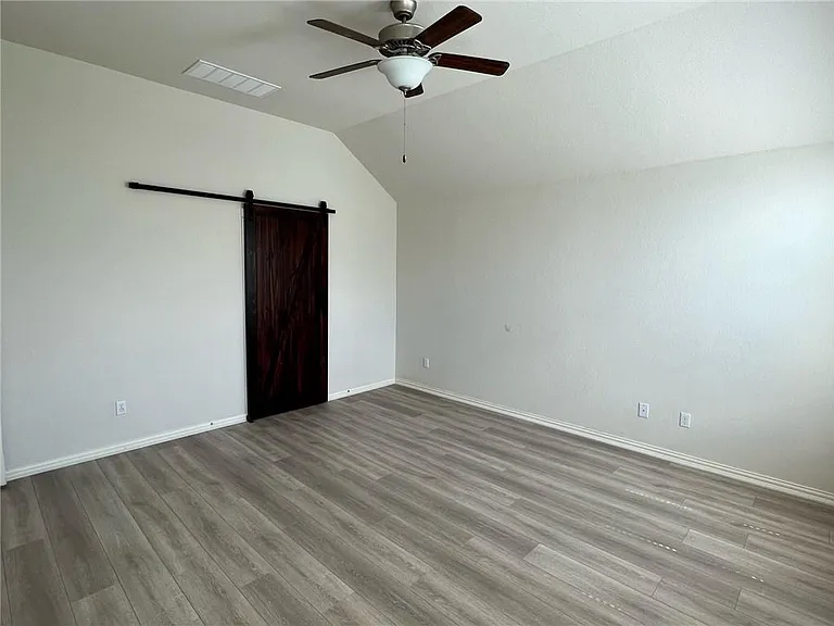 133 Salt Fork Dr — Photo 10
