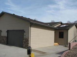 1008 W Pleasant Dr, Pierre, SD 57501