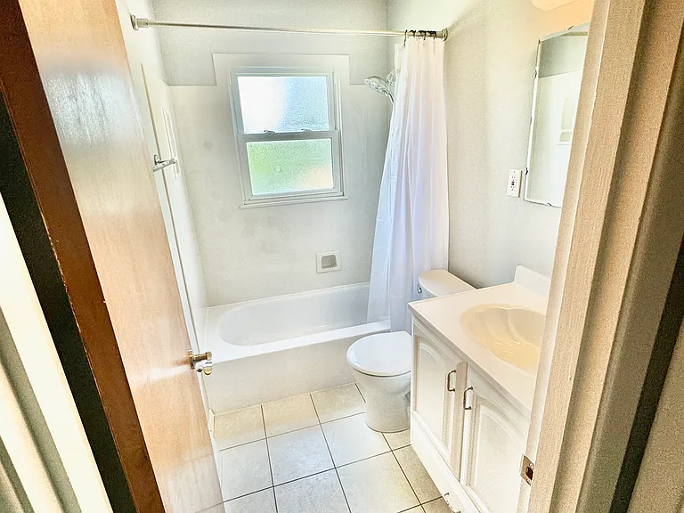 9909 Solar Ln — Photo 9