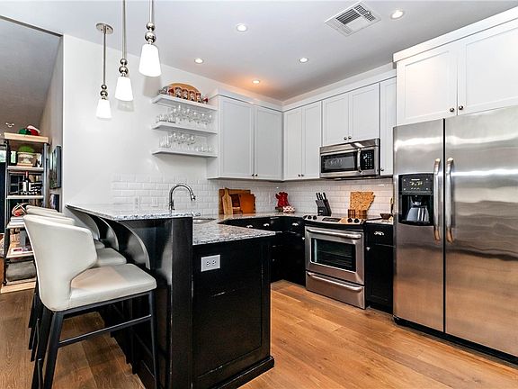 5th image of 401 W Watson St APT 310