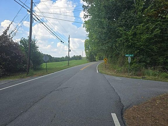 4th image of 174 Harrison Rd SW