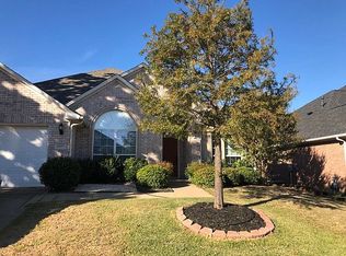 2317 Bear Run Rd, Arlington, TX 76001