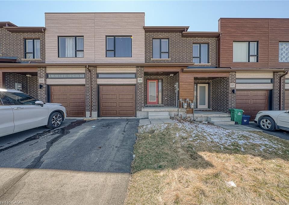 1st image of 95 Queensbrook Cres