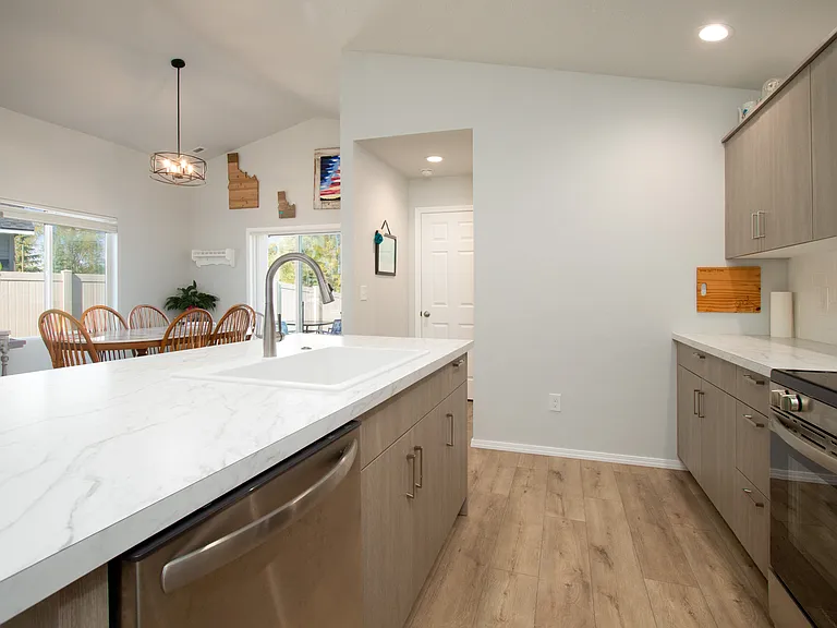 406 Hildago Way — Photo 26
